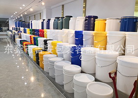 中国黄色大片一级日逼片吉安容器一楼涂料桶、机油桶展区